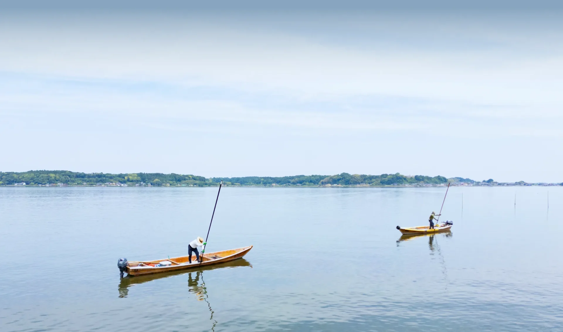 しじみ漁の様子